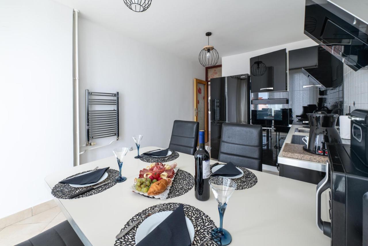 Be Happy Apartment Рийека Екстериор снимка