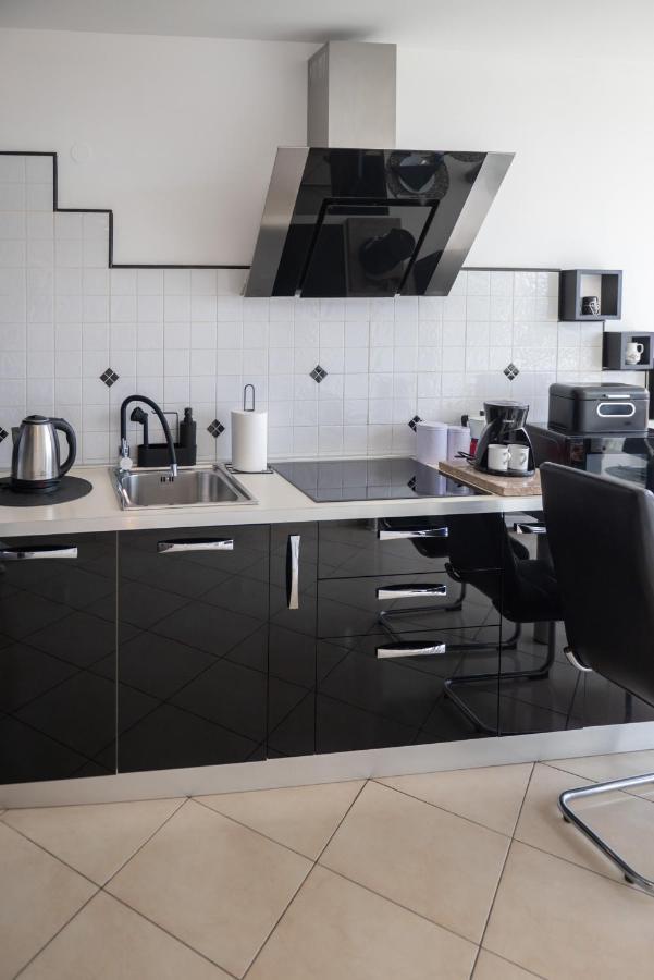 Be Happy Apartment Рийека Екстериор снимка