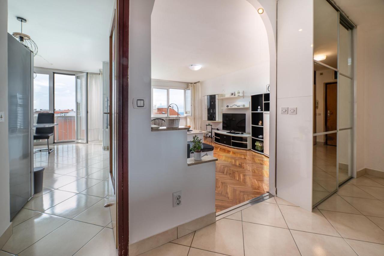 Be Happy Apartment Рийека Екстериор снимка