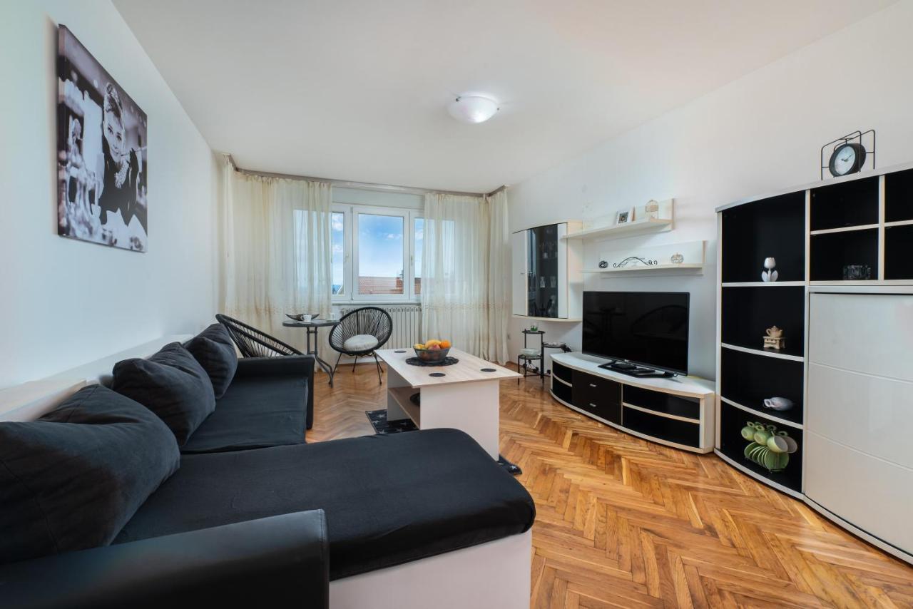 Be Happy Apartment Рийека Екстериор снимка